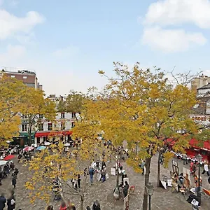 Pick A Flat's On Place Du Tertre Apartment